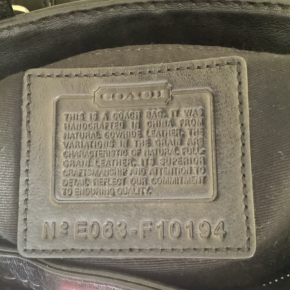 Coach Leather Purse - Picture 4 of 16